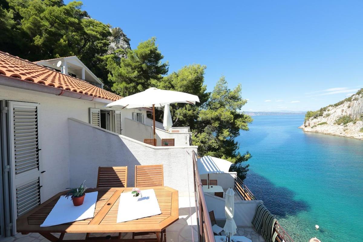 Villa Mateljan Zastražišće Buitenkant foto